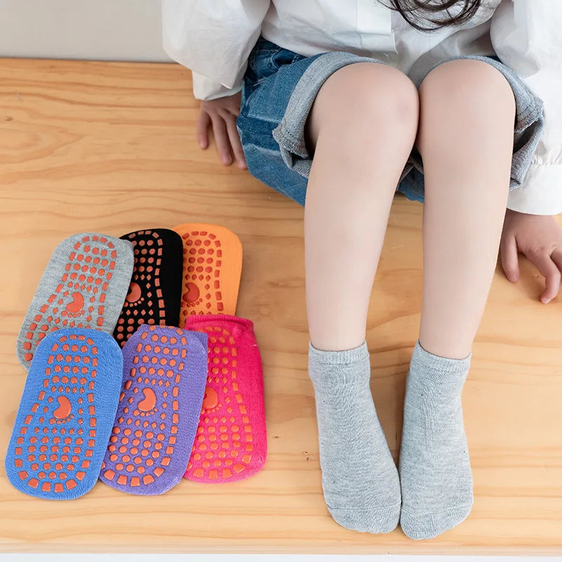 Children's Trampoline Socks Parenting Early Learning Floor Socks Indoor Anti-slip Silicone Sockliner Toddler Grey